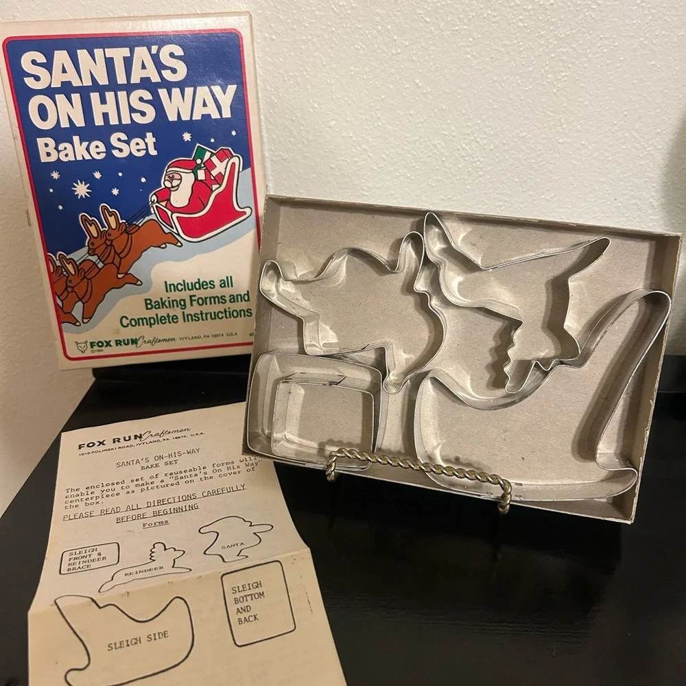 Vintage‎ Fox Run Santa’s on His Way Bake Set 4835 in Original Box